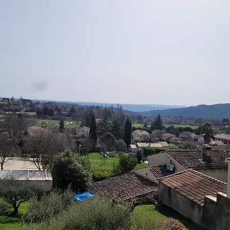 Maison De Charme Au Coeur Du Village Holiday home *