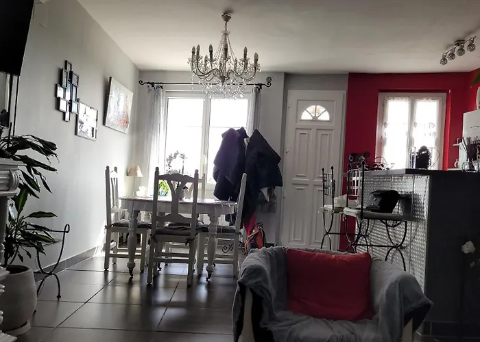 Maison De Charme Au Coeur Du Village Holiday home *